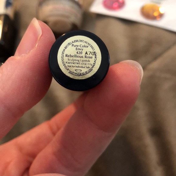 NWT ESTÉE LAUDER MAKE UP BUNDLE - Picture 5 of 10